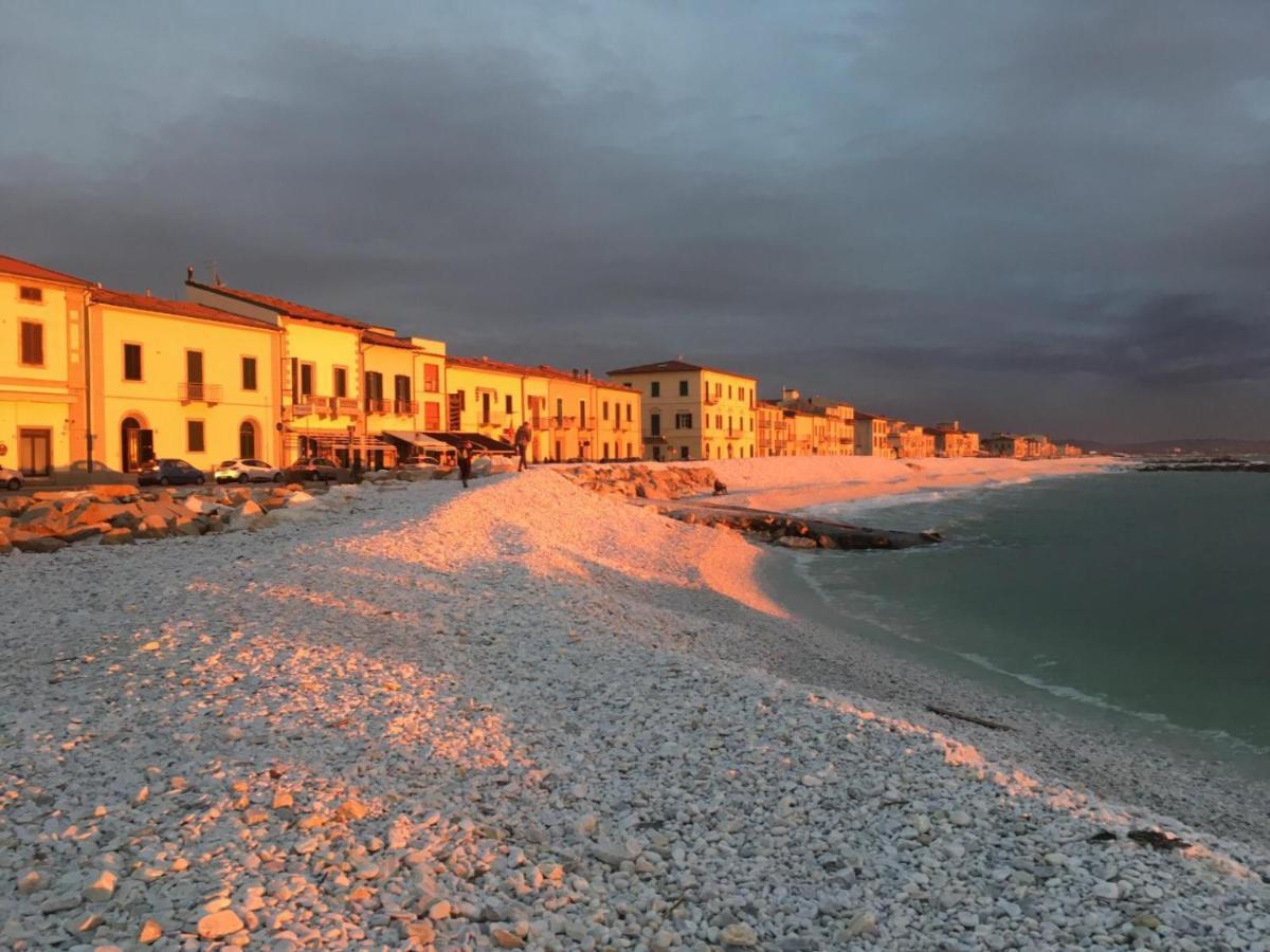 Villetta Stile Liberty A Marina Di Pisa Exteriör bild